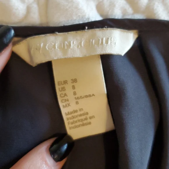 H&M navy SZ8 blouse - Picture 5 of 5